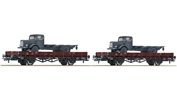 Set of 2 Flat cars loaded with truck chasis<br /><a href='images/pictures/Roco/67035.jpg' target='_blank'>Full size image</a>
